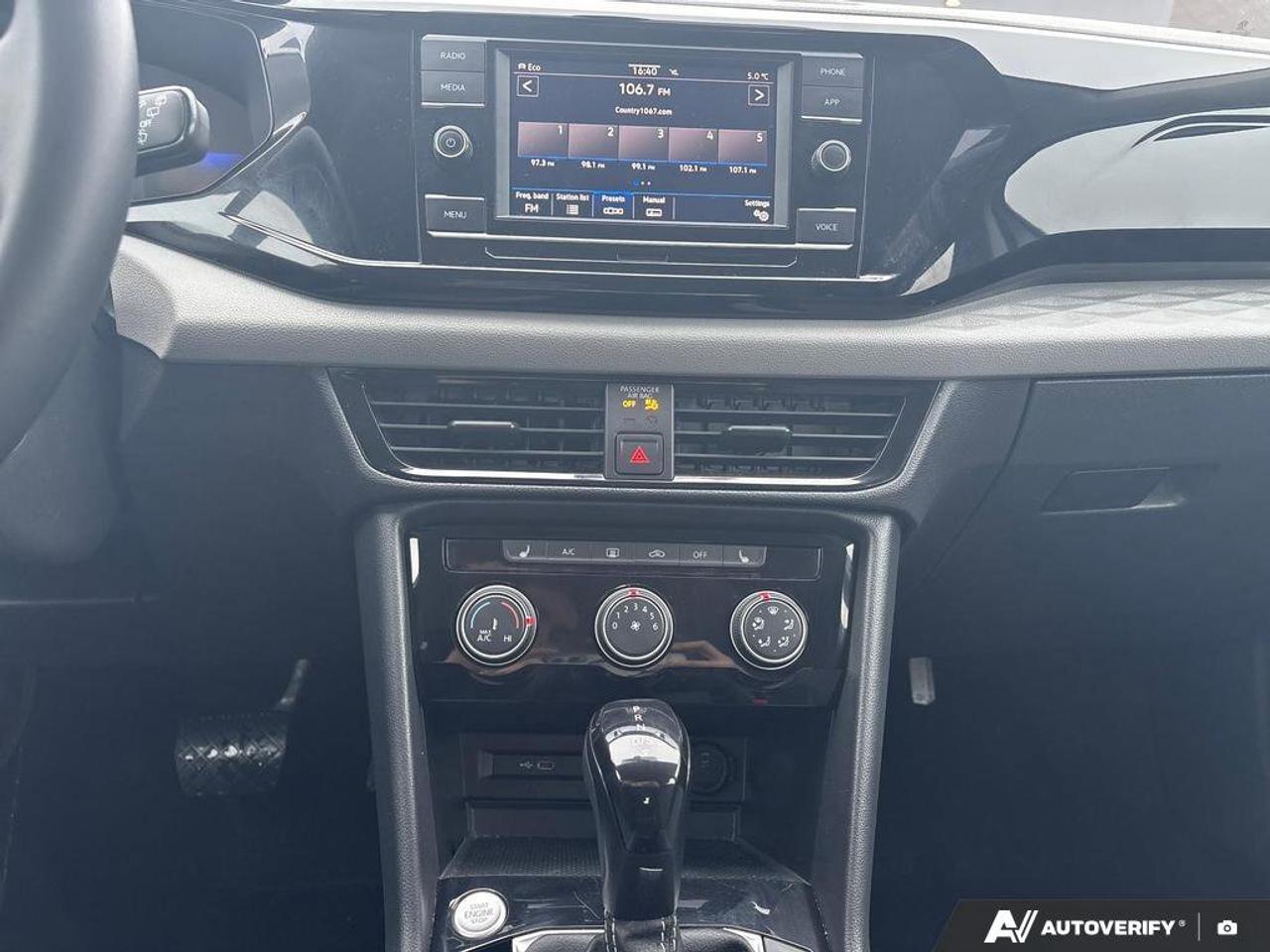 2024 Volkswagen Taos Trendline   CLEAN CARFAX   HEATED SEATS AND STEERI Photo