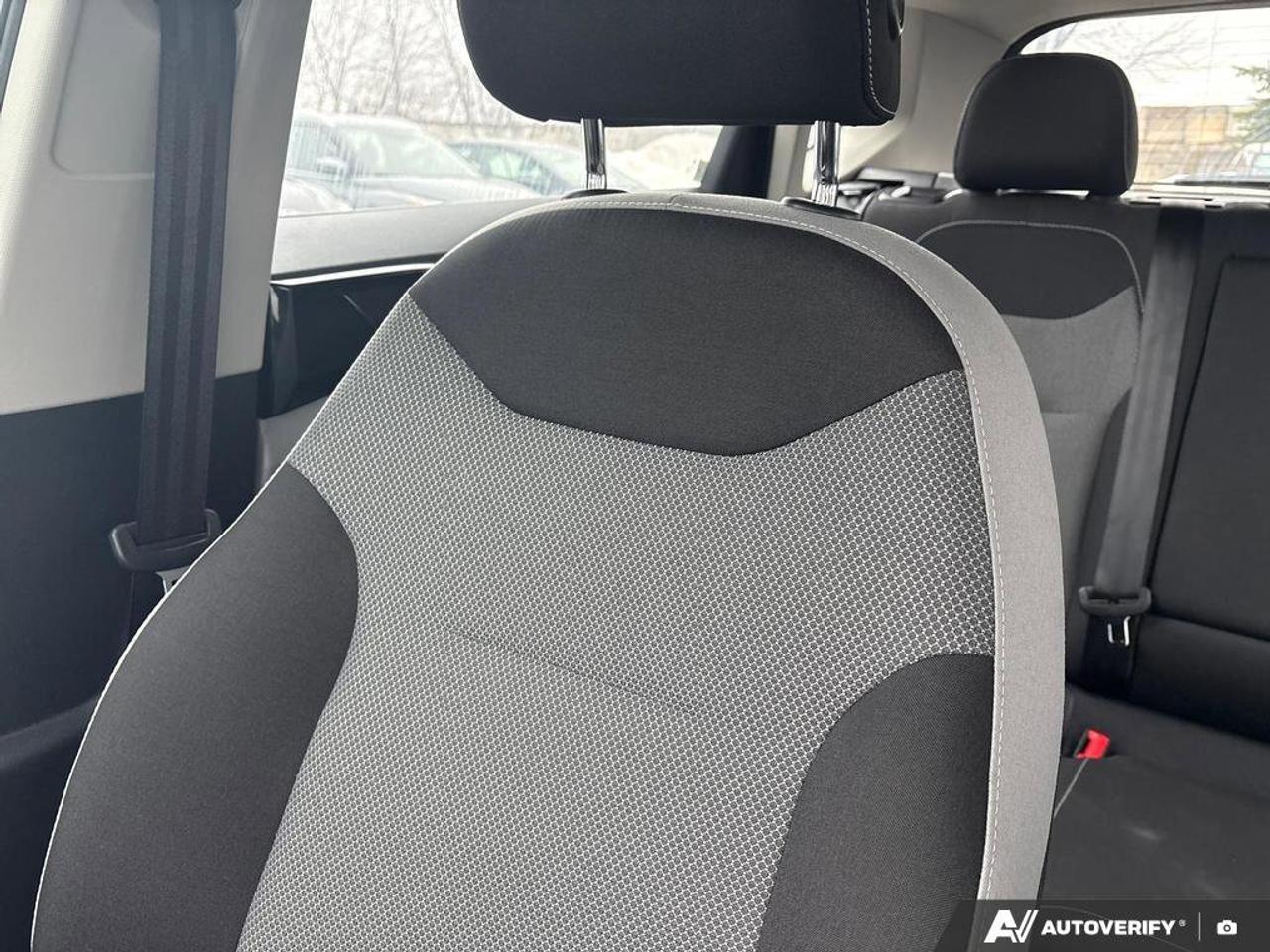 2024 Volkswagen Taos Trendline   CLEAN CARFAX   HEATED SEATS AND STEERI Photo