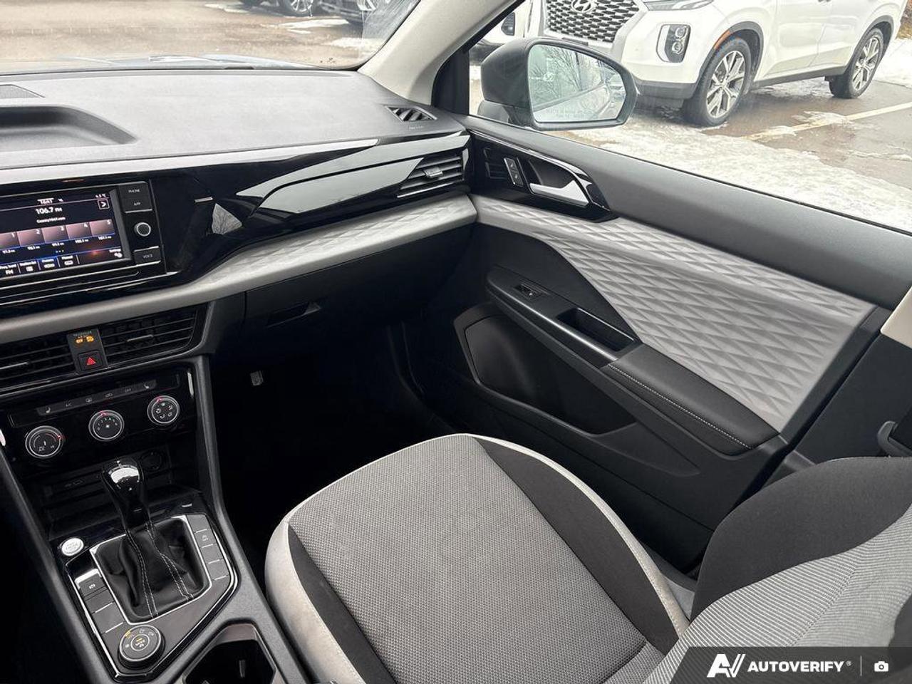 2024 Volkswagen Taos Trendline   CLEAN CARFAX   HEATED SEATS AND STEERI Photo