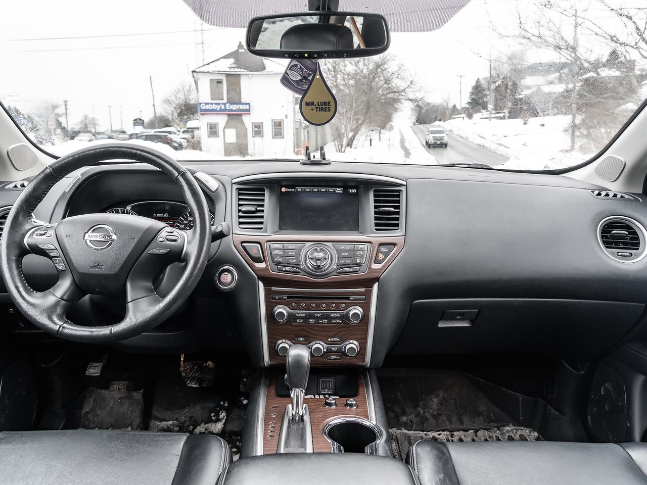 2020 Nissan Pathfinder 4x4 Platinum  ROOF  NAVI  LEATHER  CAMERA Photo