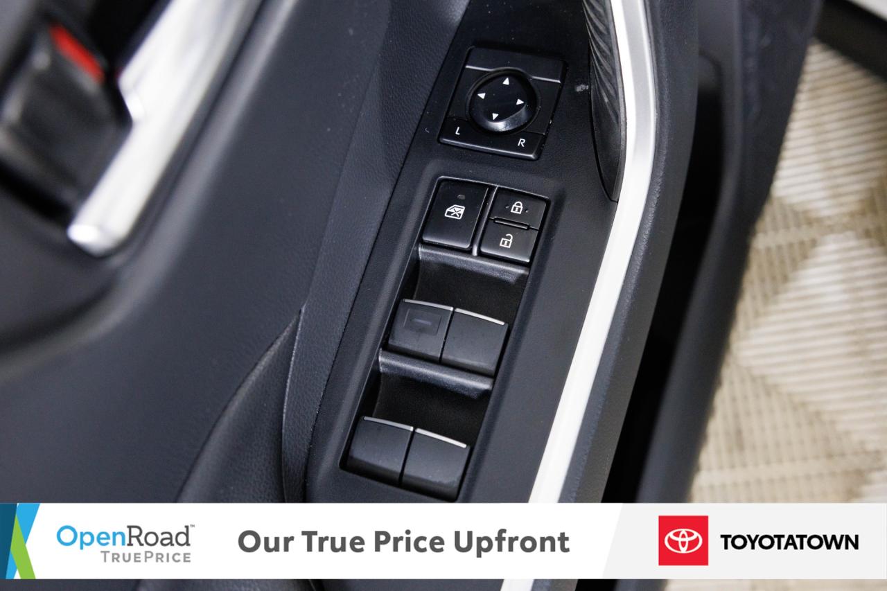 2019 Toyota RAV4 XLE PREMIUM! ACCIDENT FREE! LOW MILEAGE! Photo