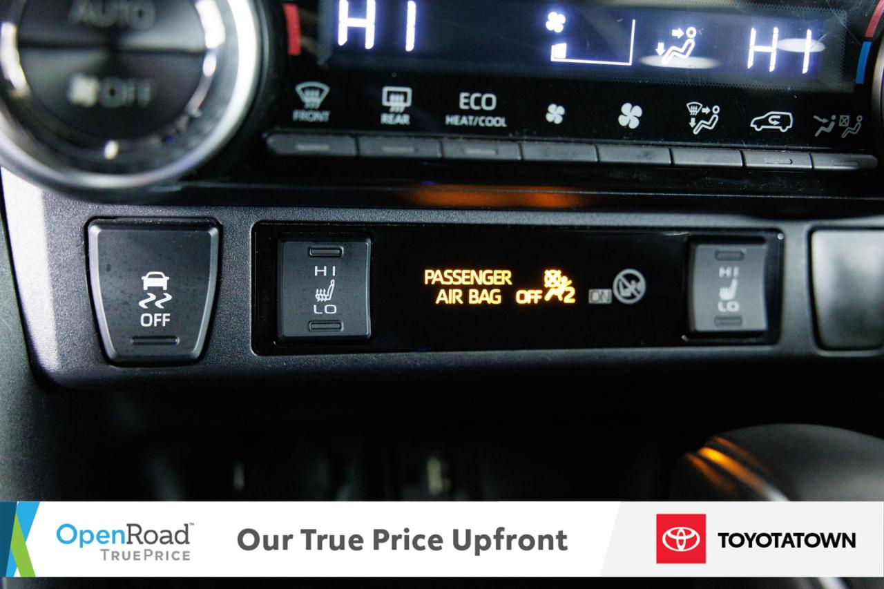 2019 Toyota RAV4 XLE PREMIUM! ACCIDENT FREE! LOW MILEAGE! Photo