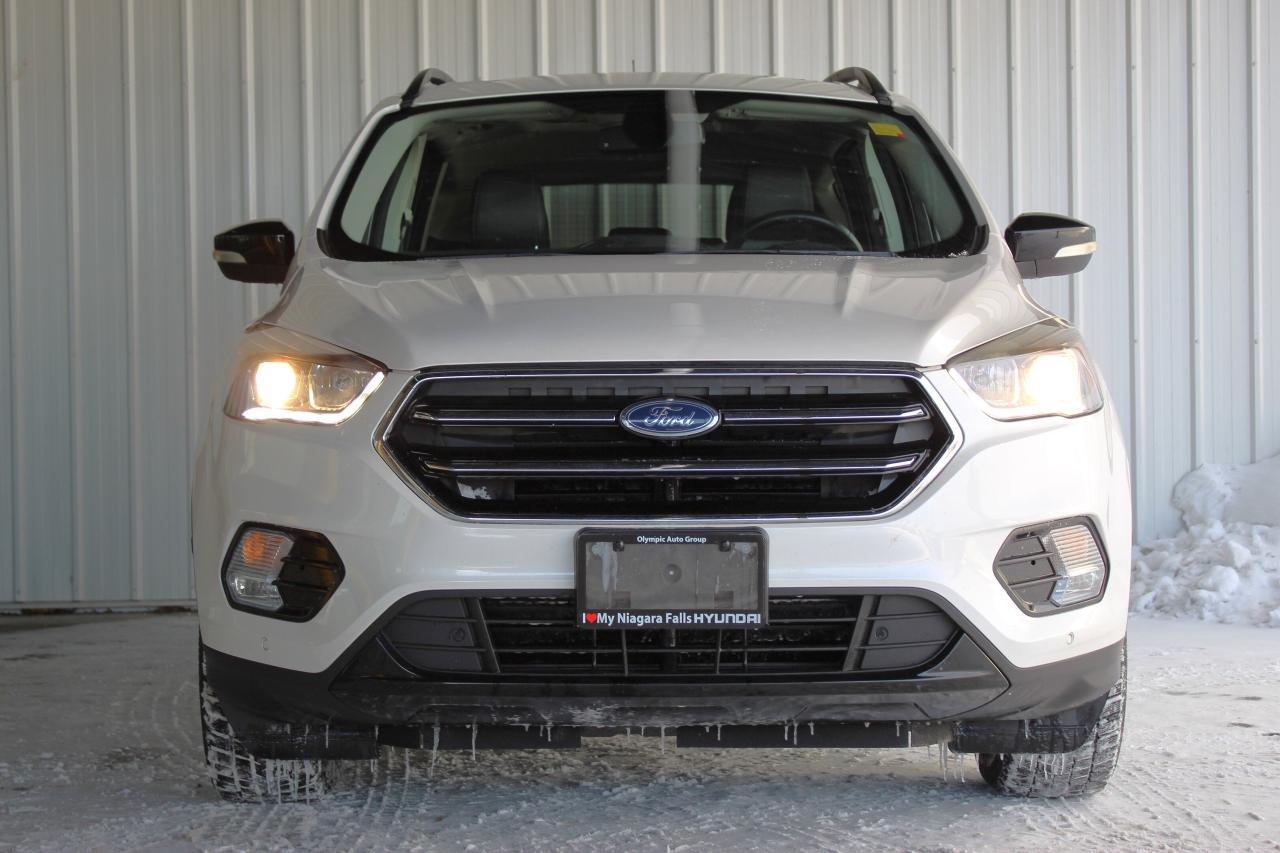 2019 Ford Escape Titanium, AWD, Certified, Fully loaded Photo
