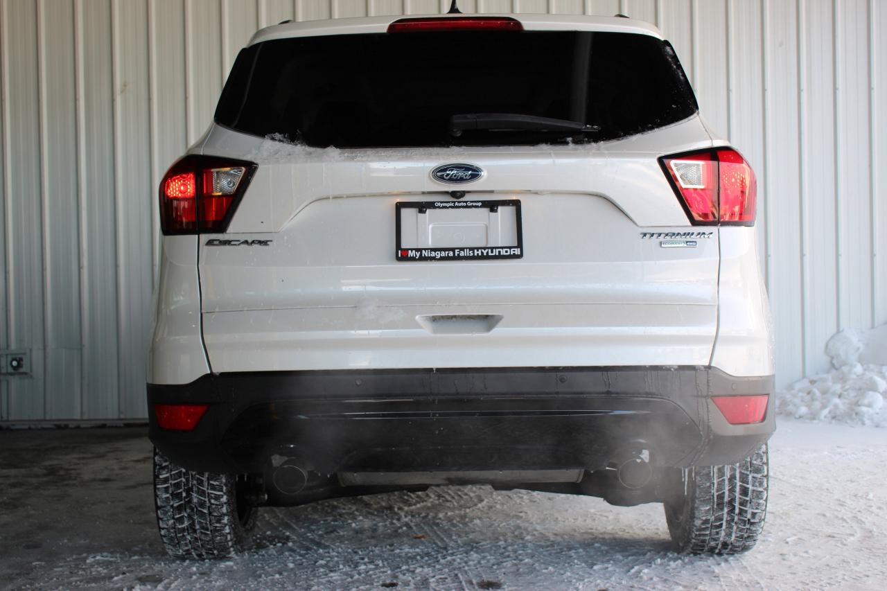 2019 Ford Escape Titanium, AWD, Certified, Fully loaded Photo