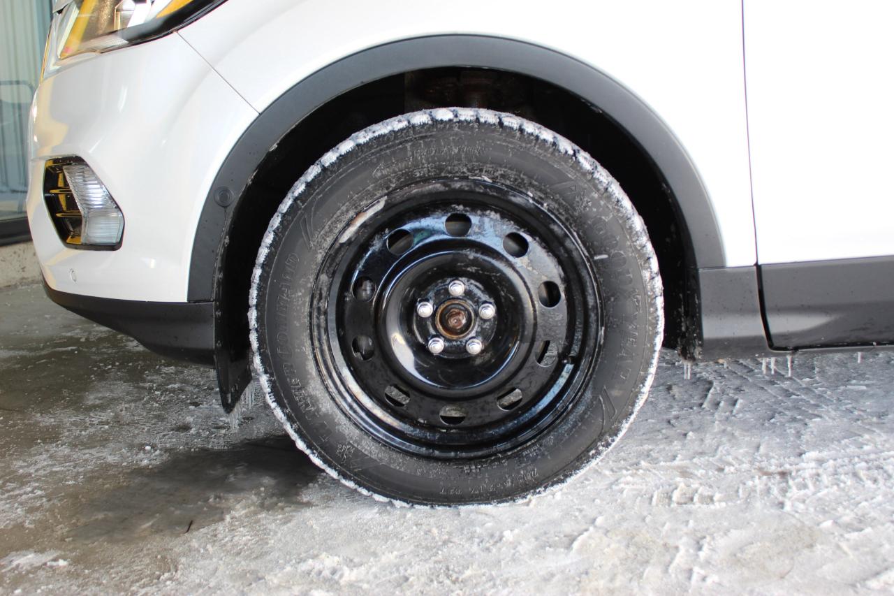 2019 Ford Escape Titanium, AWD, Certified, Fully loaded Photo