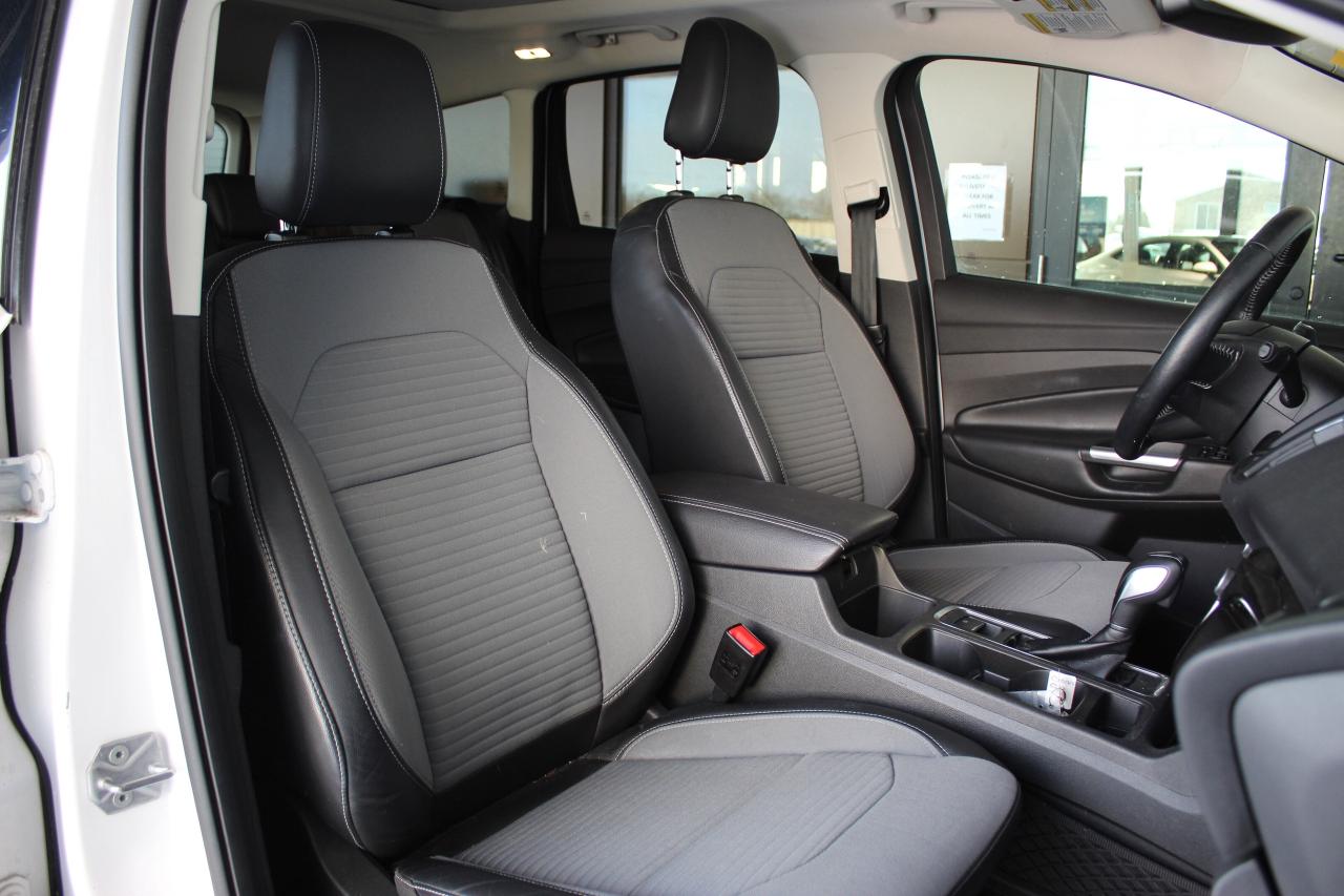 2019 Ford Escape Titanium, AWD, Certified, Fully loaded Photo