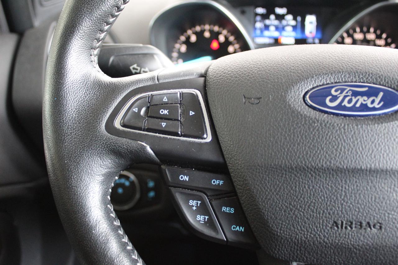 2019 Ford Escape Titanium, AWD, Certified, Fully loaded Photo