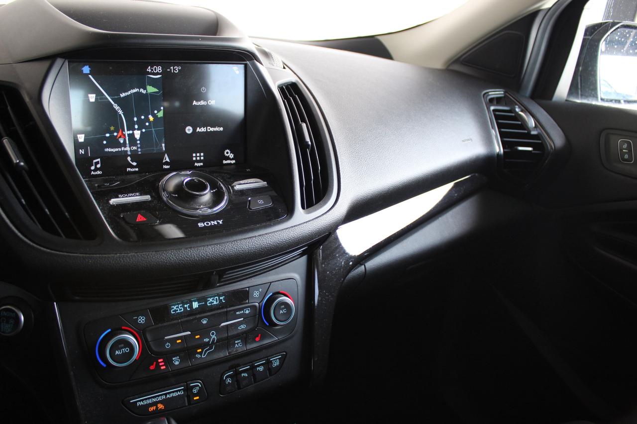 2019 Ford Escape Titanium, AWD, Certified, Fully loaded Photo