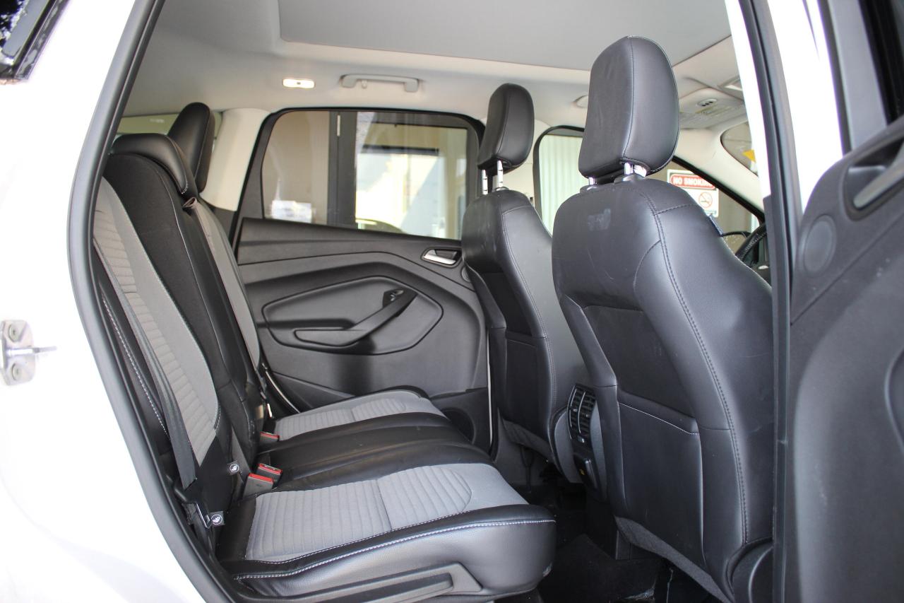 2019 Ford Escape Titanium, AWD, Certified, Fully loaded Photo