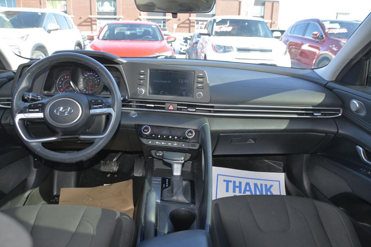 2021 Hyundai Elantra Preferred Photo4
