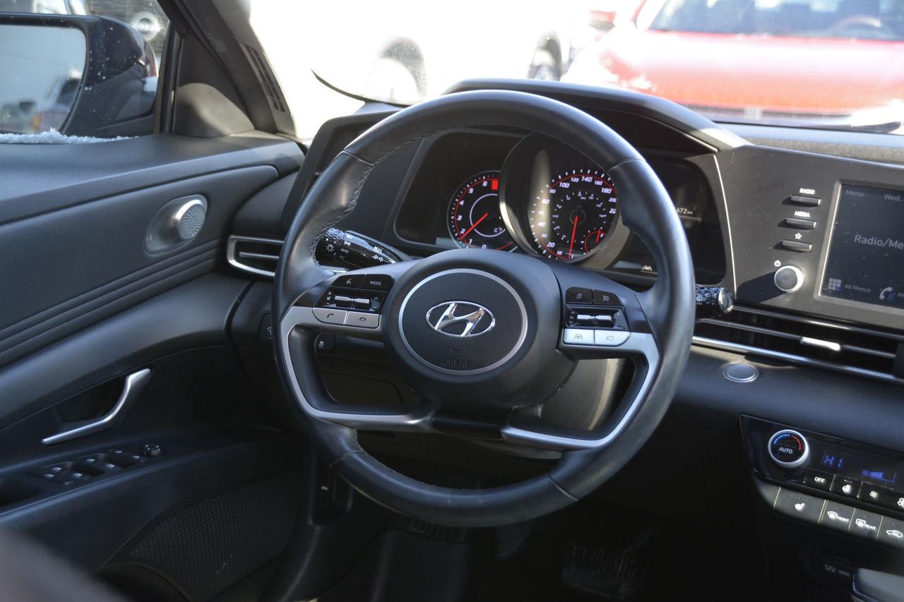 2021 Hyundai Elantra Preferred Photo