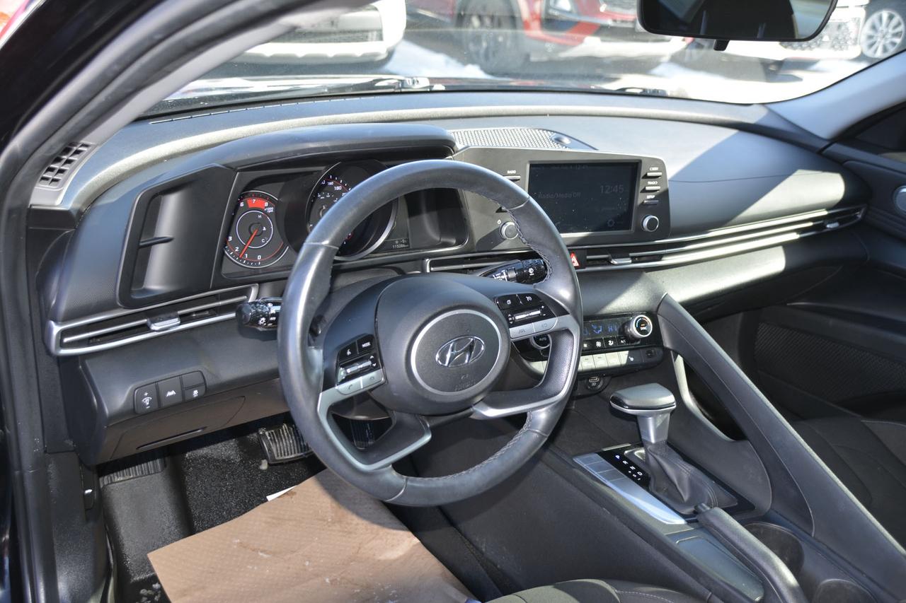 2021 Hyundai Elantra Preferred Photo