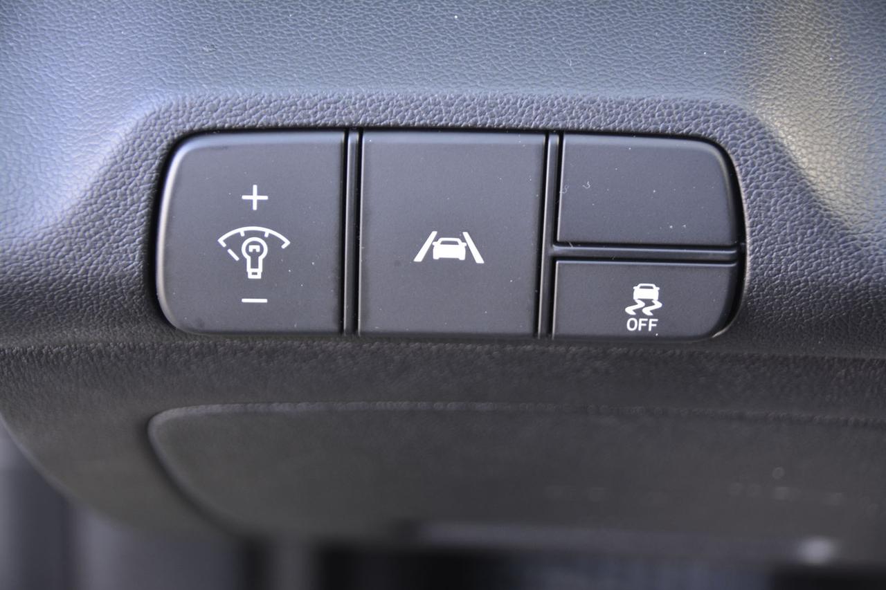 2021 Hyundai Elantra Preferred Photo