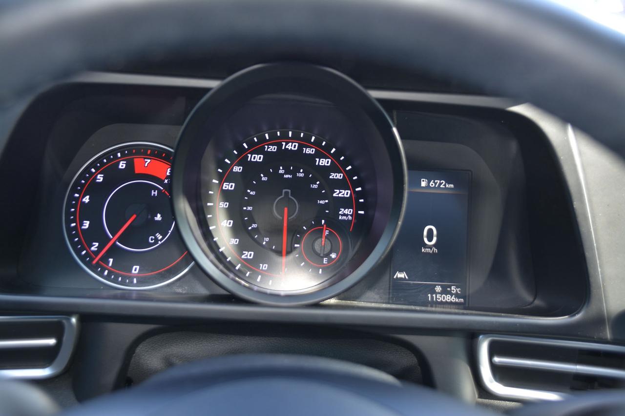 2021 Hyundai Elantra Preferred Photo