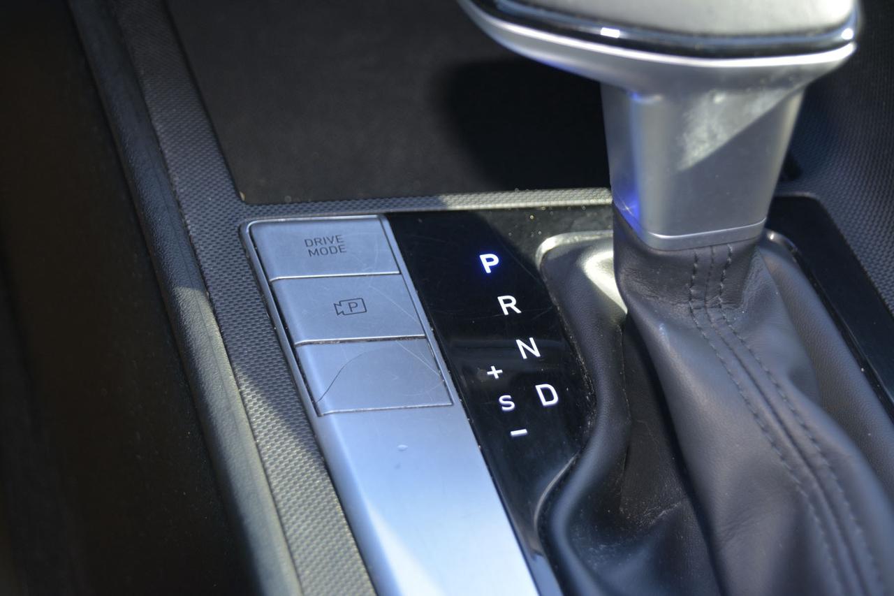 2021 Hyundai Elantra Preferred Photo