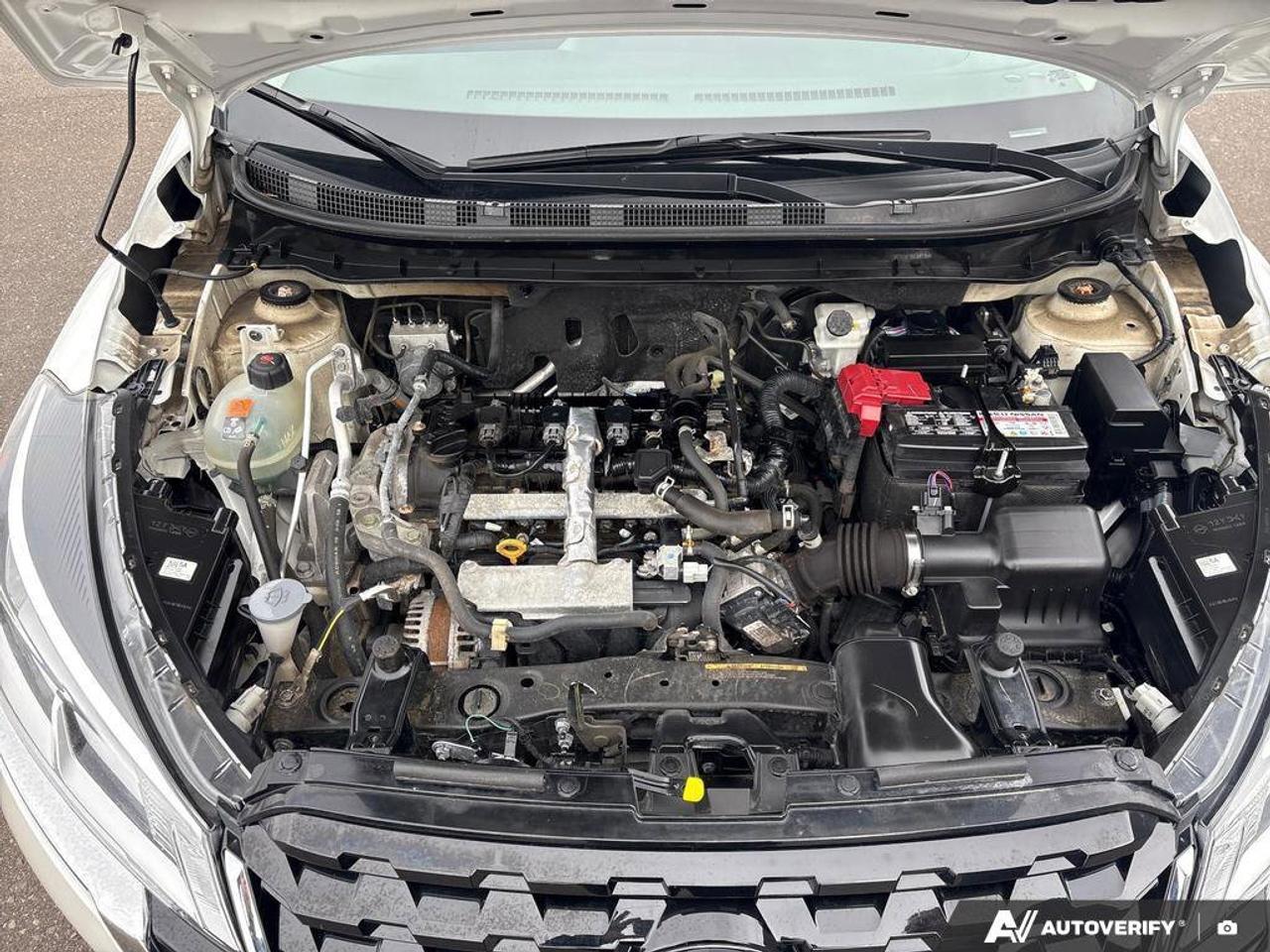 2024 Nissan Kicks SV   NO ACCIDENTS   REMOTE START   6.6L/100KM Photo