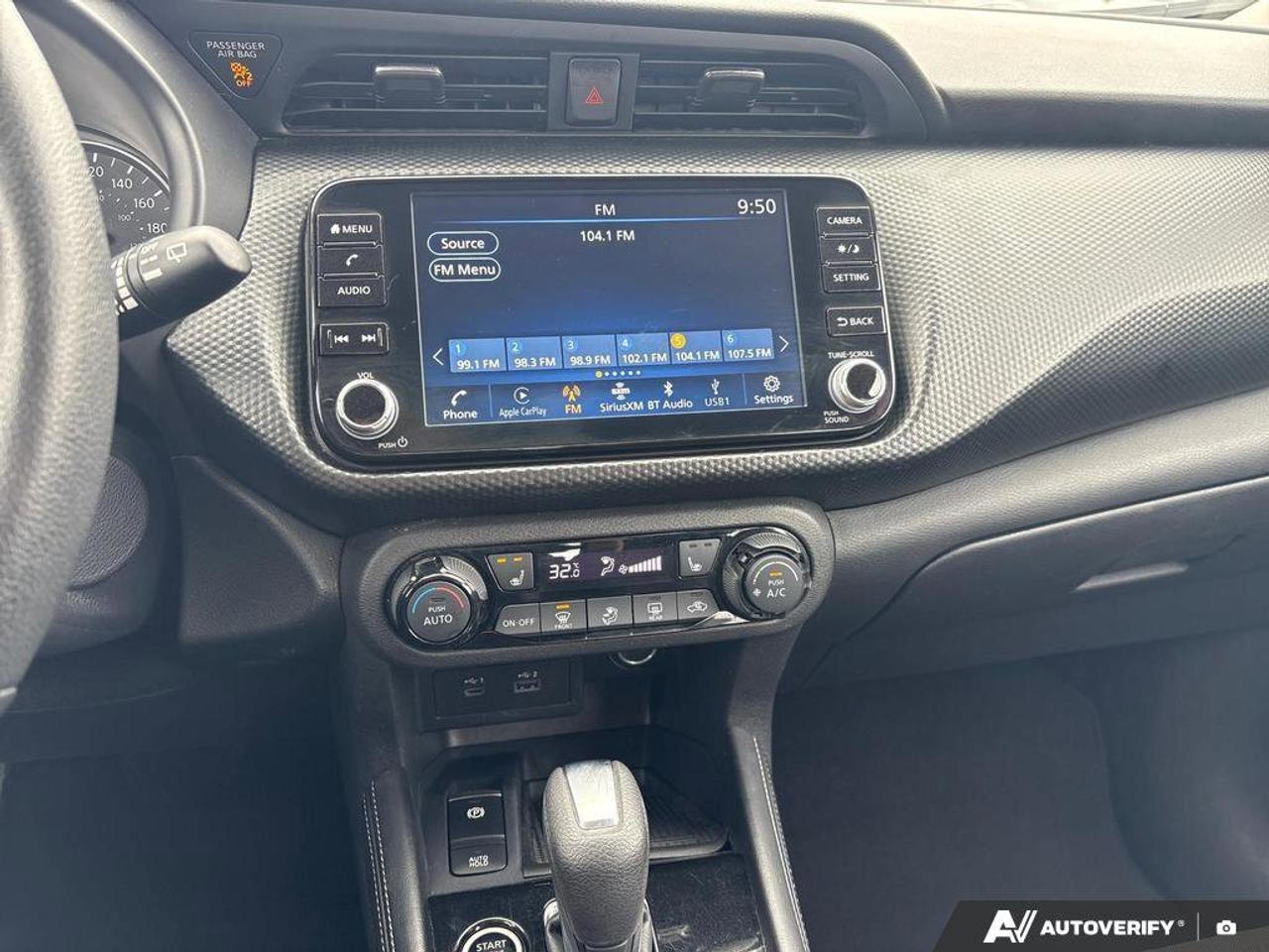 2024 Nissan Kicks SV   NO ACCIDENTS   REMOTE START   6.6L/100KM Photo