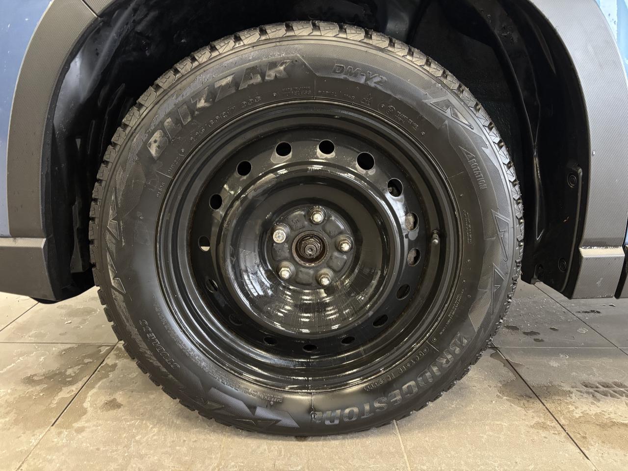 2020 Subaru Forester LIMITED  2 SETS OF TIRES/RIMS   NAVI  SUNROOF  AWD Photo