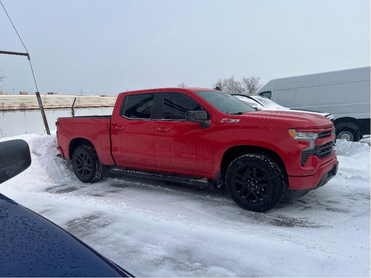 2023 Chevrolet Silverado 1500 RST Crew 5.3L V8 4x4 *LTHR *SUN *Z71 *LOW KMS Photo