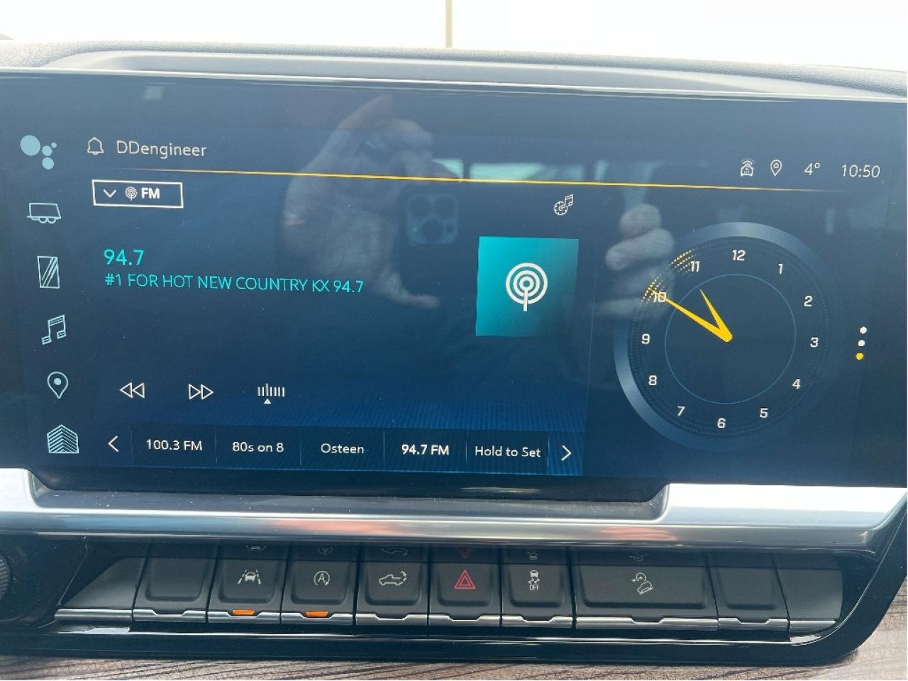 2023 Chevrolet Silverado 1500 RST Crew 5.3L V8 4x4 *LTHR *SUN *Z71 *LOW KMS Photo