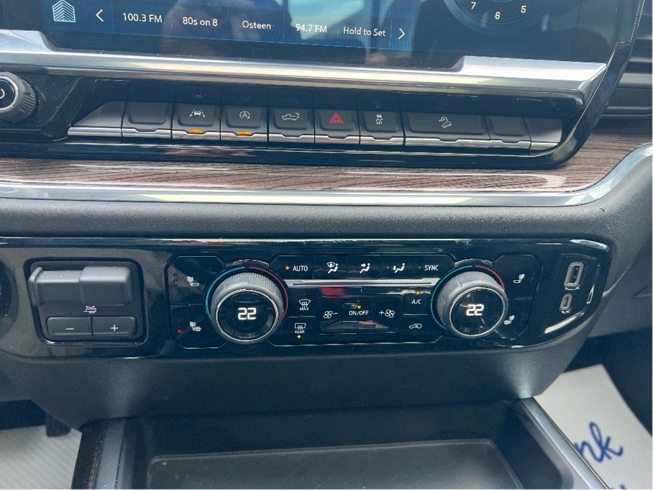 2023 Chevrolet Silverado 1500 RST Crew 5.3L V8 4x4 *LTHR *SUN *Z71 *LOW KMS Photo