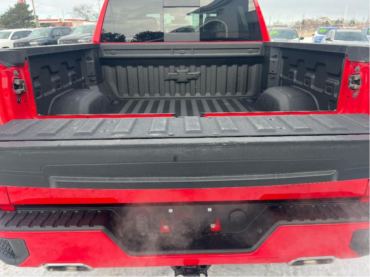 2023 Chevrolet Silverado 1500 RST Crew 5.3L V8 4x4 *LTHR *SUN *Z71 *LOW KMS Photo