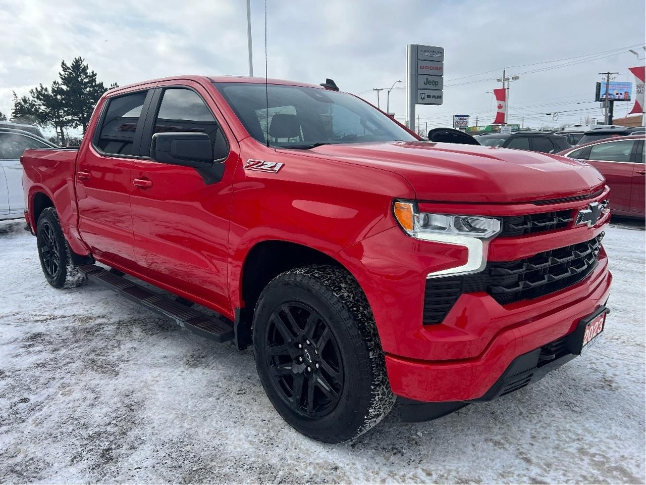 2023 Chevrolet Silverado 1500 RST Crew 5.3L V8 4x4 *LTHR *SUN *Z71 *LOW KMS Photo