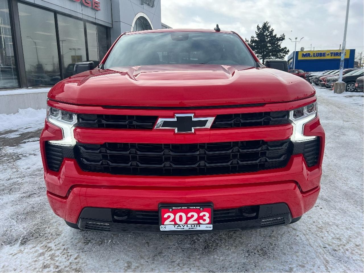 2023 Chevrolet Silverado 1500 RST Crew 5.3L V8 4x4 *LTHR *SUN *Z71 *LOW KMS Photo3