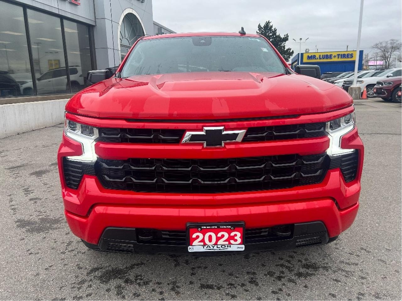 2023 Chevrolet Silverado 1500 RST Crew 5.3L V8 4x4 *LTHR *SUN *Z71 *LOW KMS Photo3