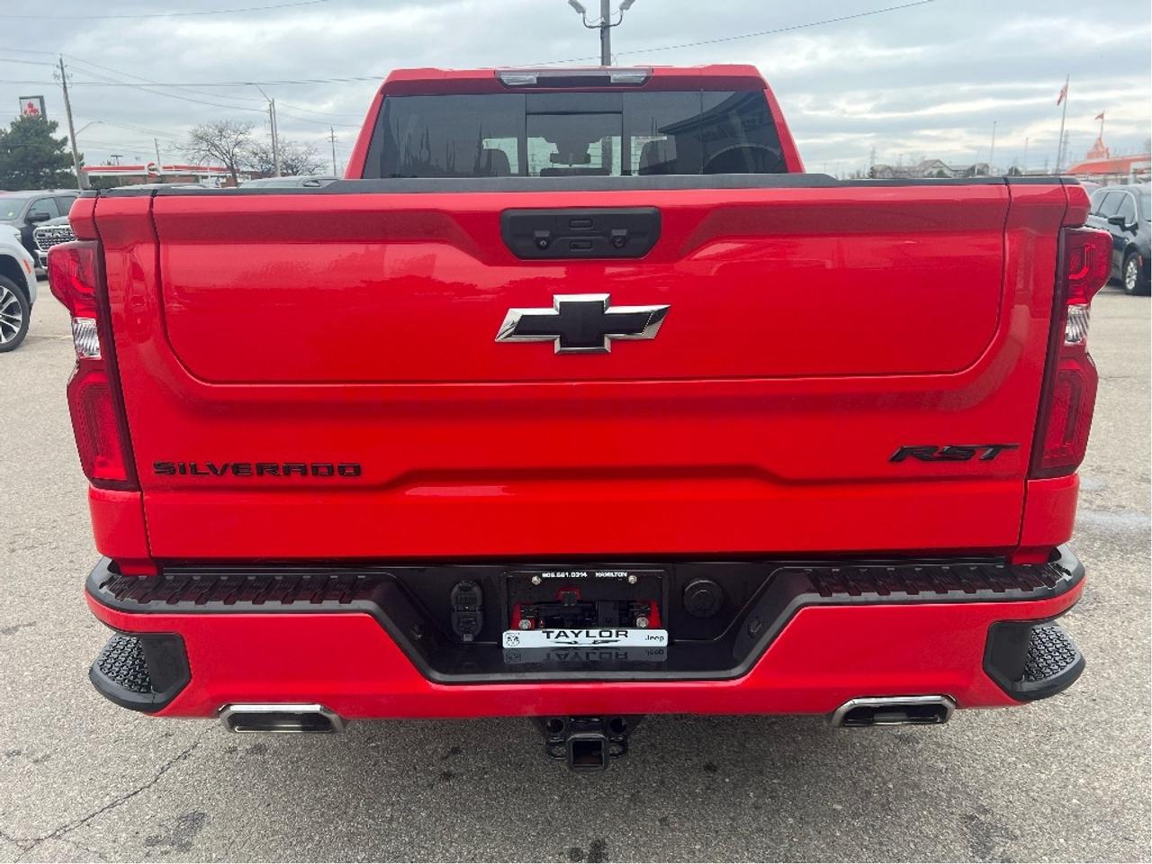 2023 Chevrolet Silverado 1500 RST Crew 5.3L V8 4x4 *LTHR *SUN *Z71 *LOW KMS Photo