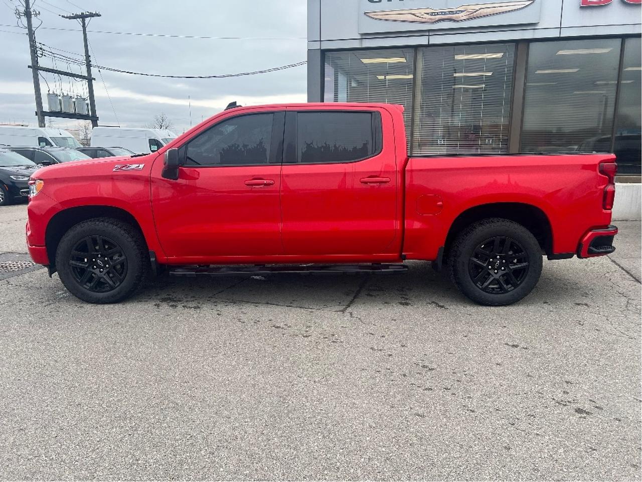 2023 Chevrolet Silverado 1500 RST Crew 5.3L V8 4x4 *LTHR *SUN *Z71 *LOW KMS Photo