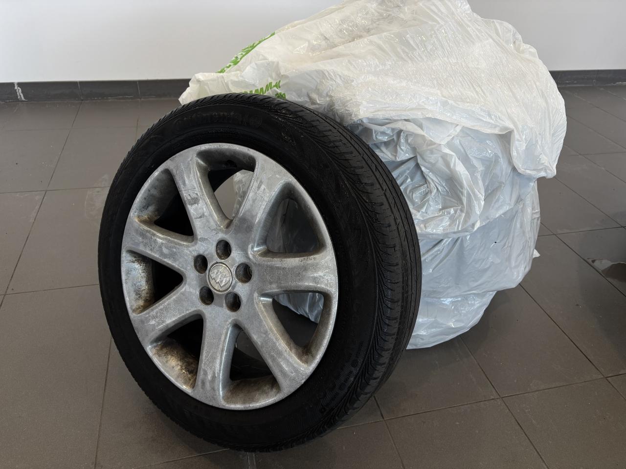 2016 Buick Encore AWD   2 SETS OF TIRES/RIMS   ONE OWNER   SOLD ASIS Photo