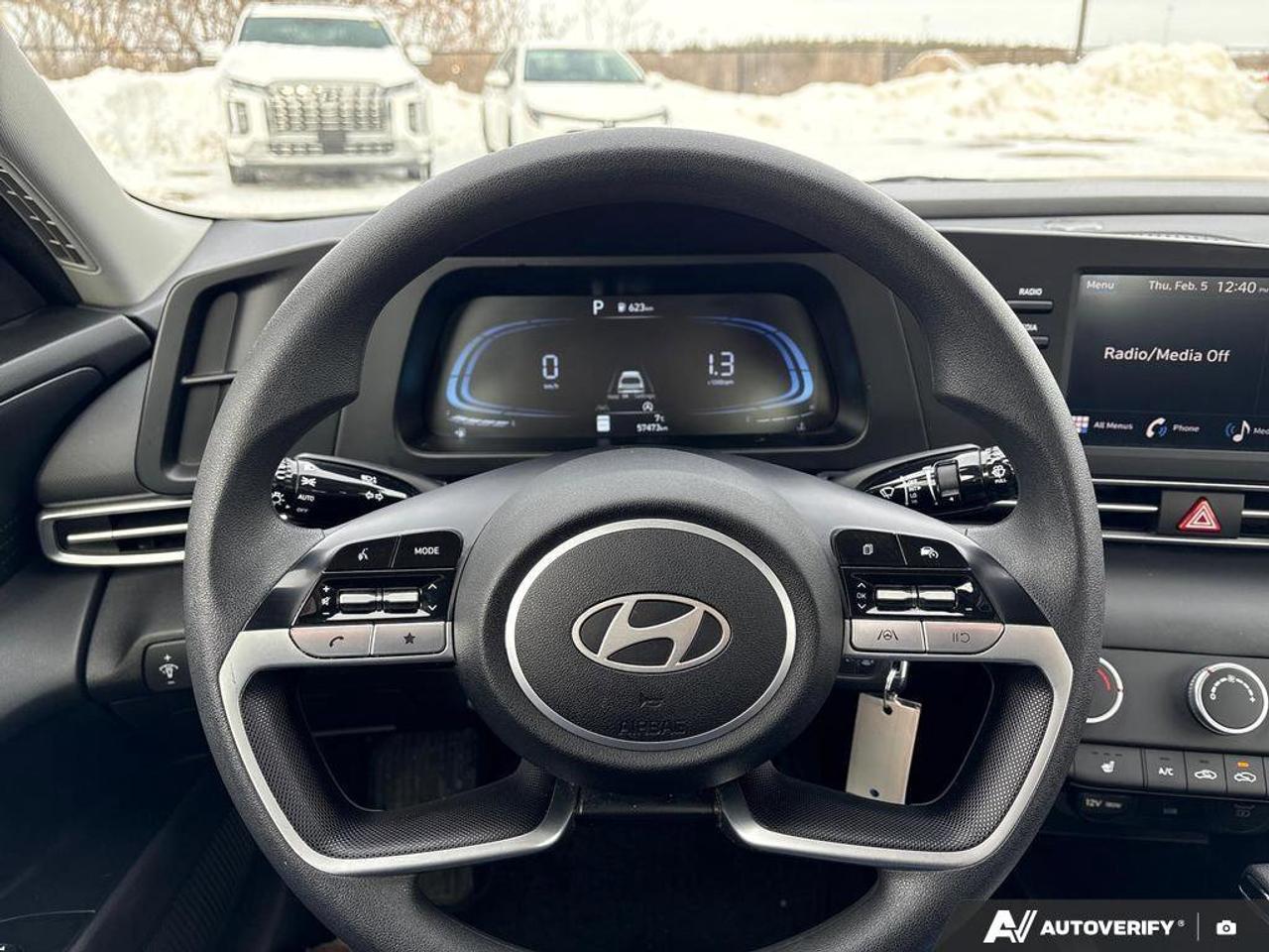 2024 Hyundai Elantra Essential   ONE OWNER   CARPLAY   LANE KEEP ASSIST Photo