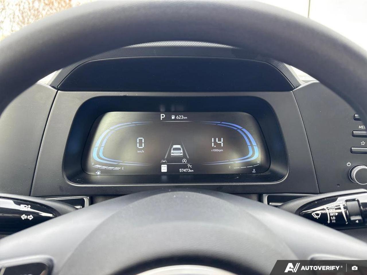 2024 Hyundai Elantra Essential   ONE OWNER   CARPLAY   5.9L/100KM Photo
