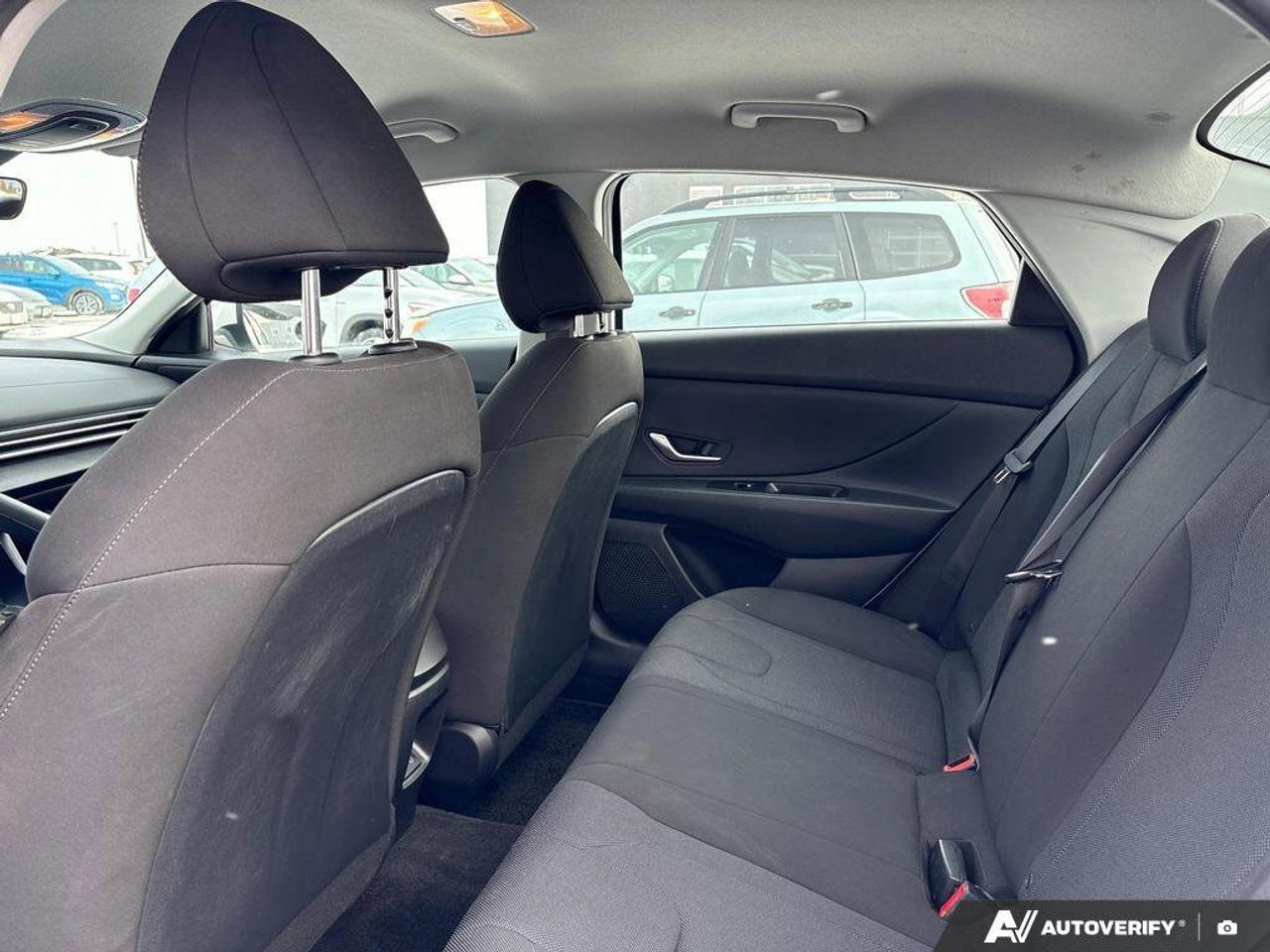 2024 Hyundai Elantra Essential   ONE OWNER   CARPLAY   5.9L/100KM Photo