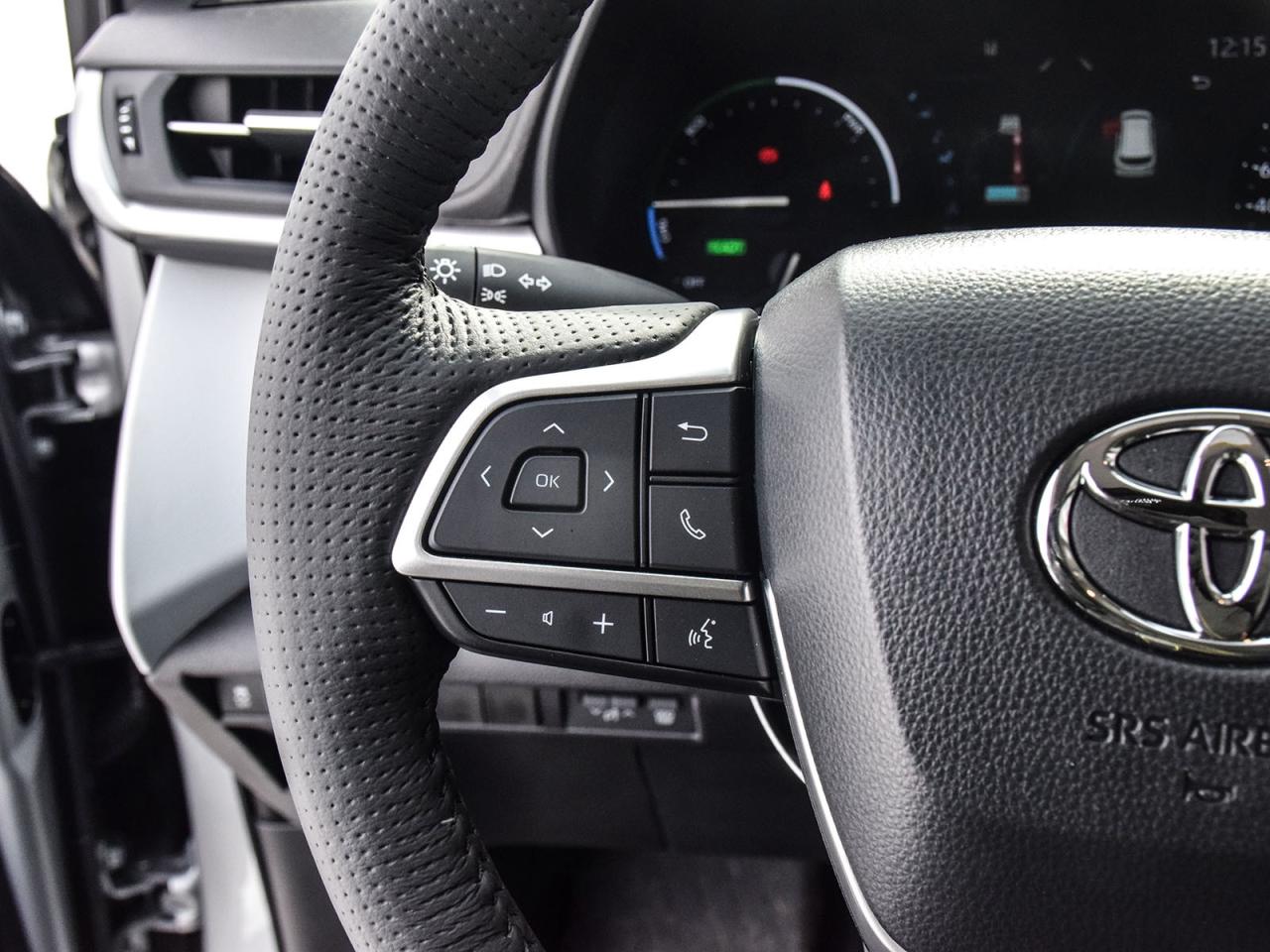 2025 Toyota Sienna XLE Photo