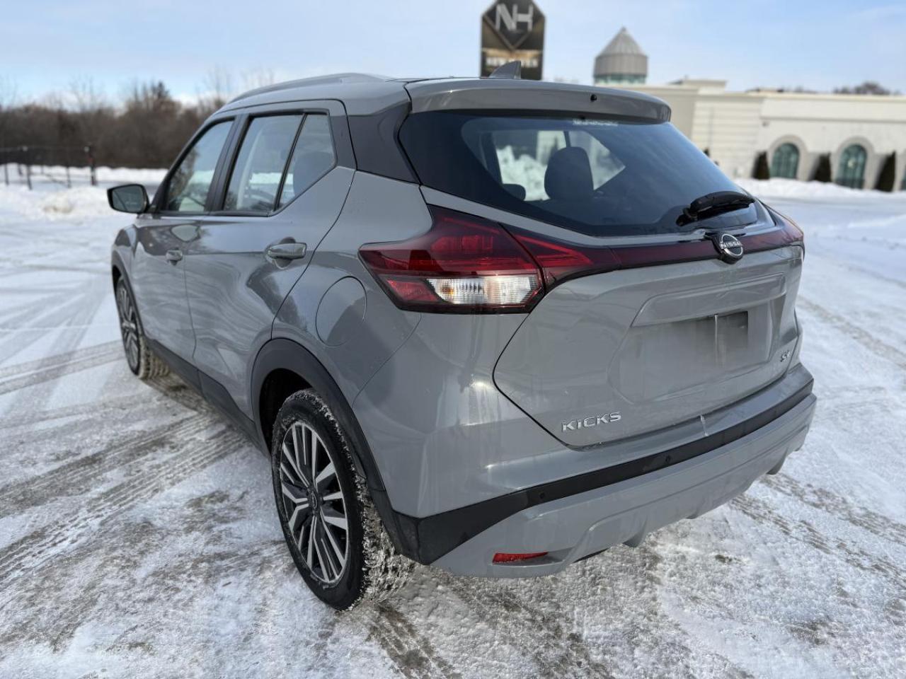 2024 Nissan Kicks SV FWD Photo