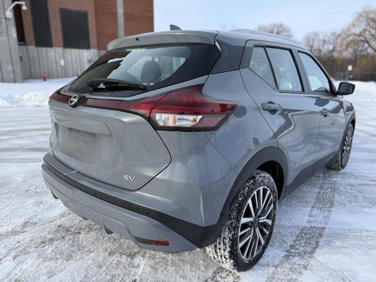 2024 Nissan Kicks SV FWD Photo
