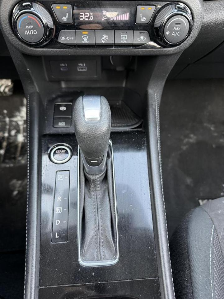 2024 Nissan Kicks SV FWD Photo