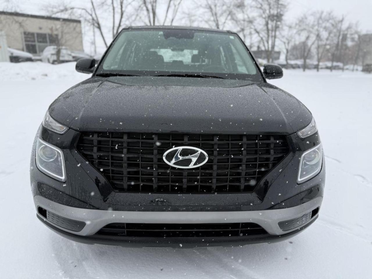 2025 Hyundai Venue Essential IVT Photo