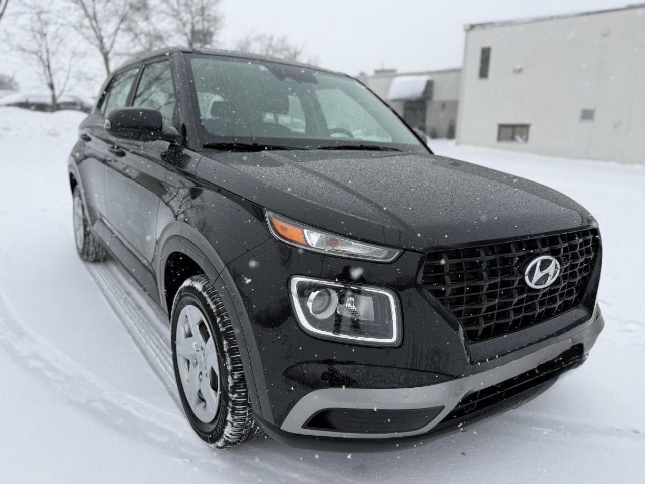 2025 Hyundai Venue Essential IVT Photo