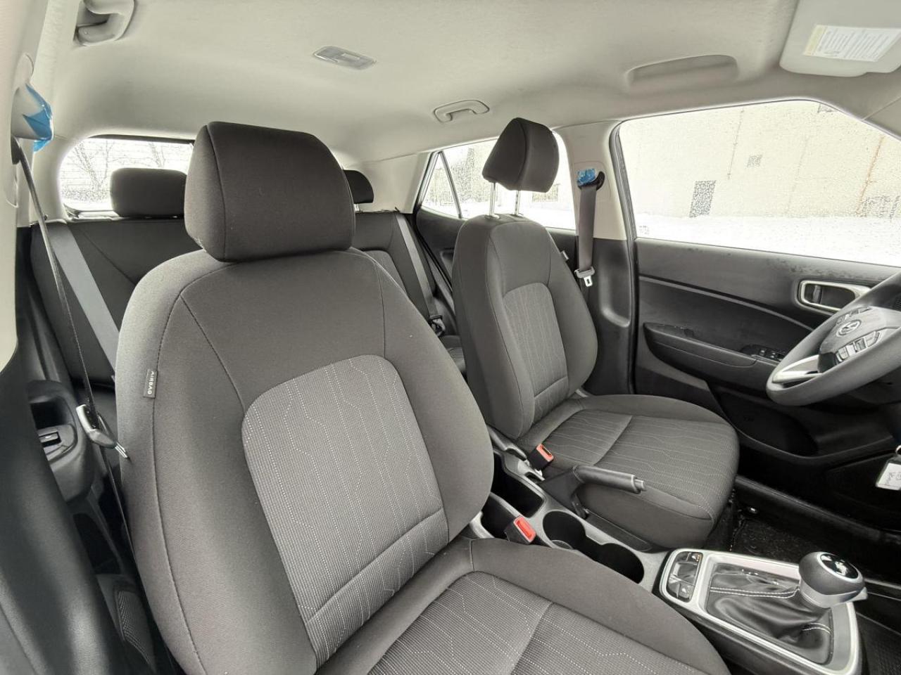 2025 Hyundai Venue Essential IVT Photo