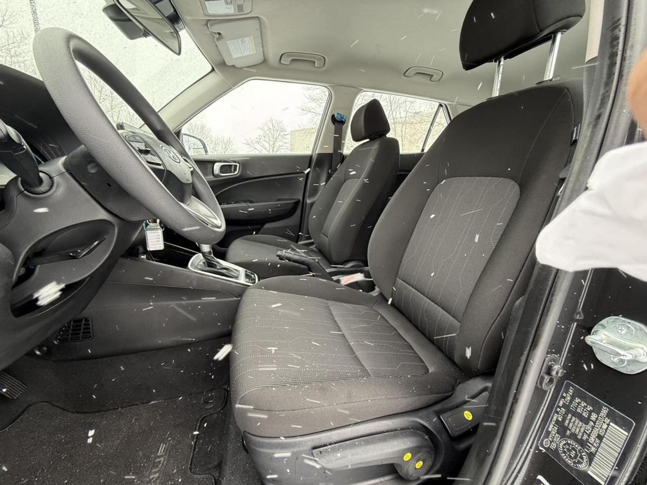 2025 Hyundai Venue Essential IVT Photo