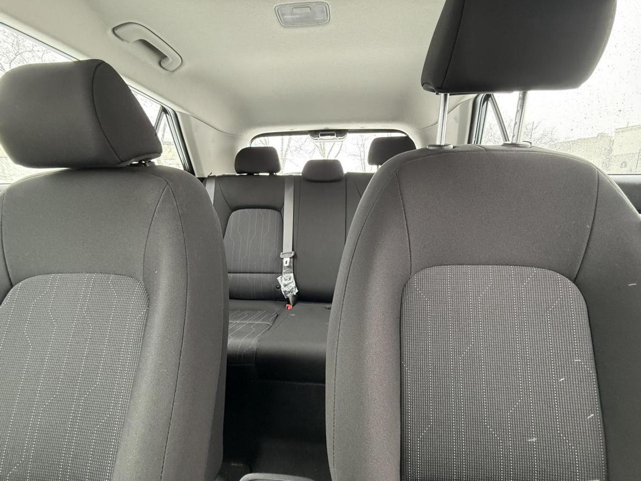 2025 Hyundai Venue Essential IVT Photo