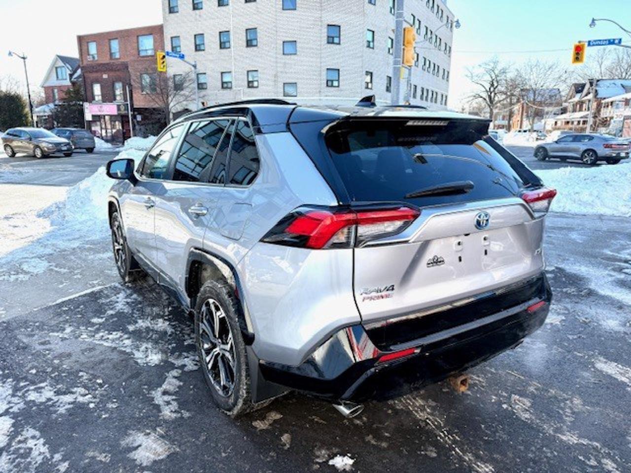 2023 Toyota RAV4 Prime XSE AWD, WINTER PKG, APPLE CARPLAY, NEW TIRES Photo