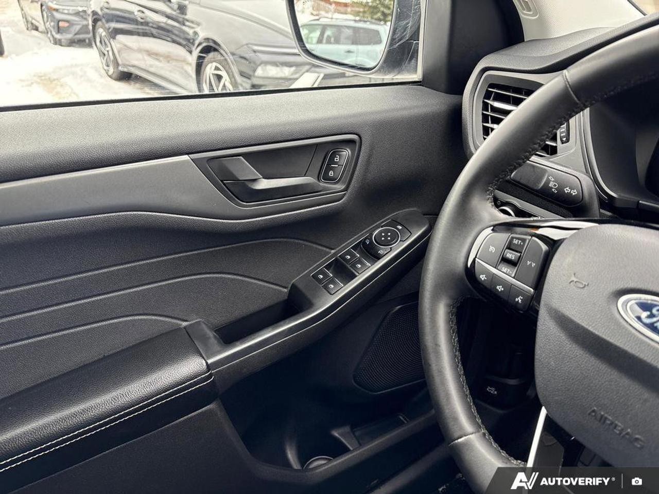 2024 Ford Escape Active   CLEAN CARFAX   BLIND SPOT MONITOR   HEATE Photo