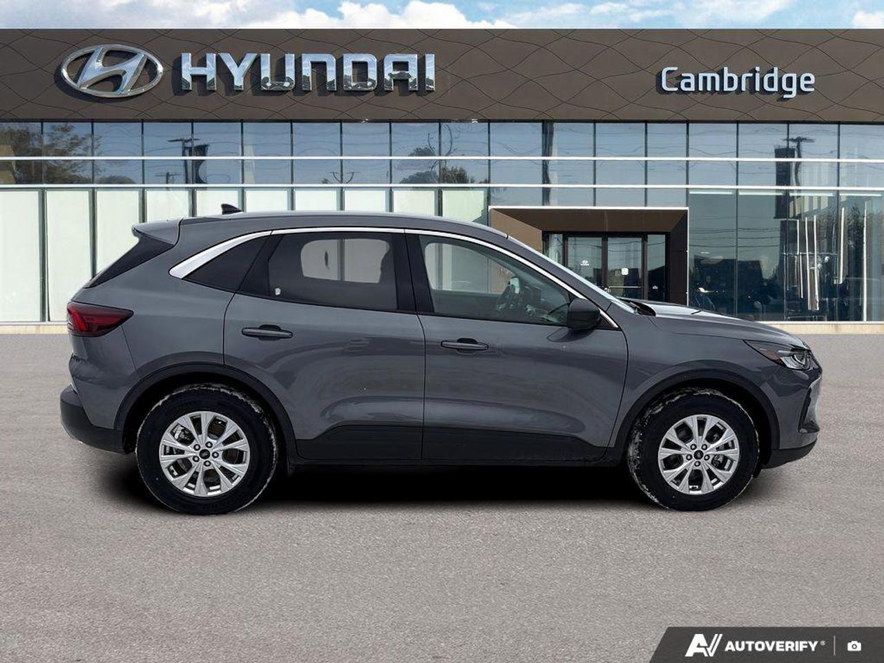 2024 Ford Escape Active   NO ACCIDENTS   ONE OWNER   SOLD! Photo