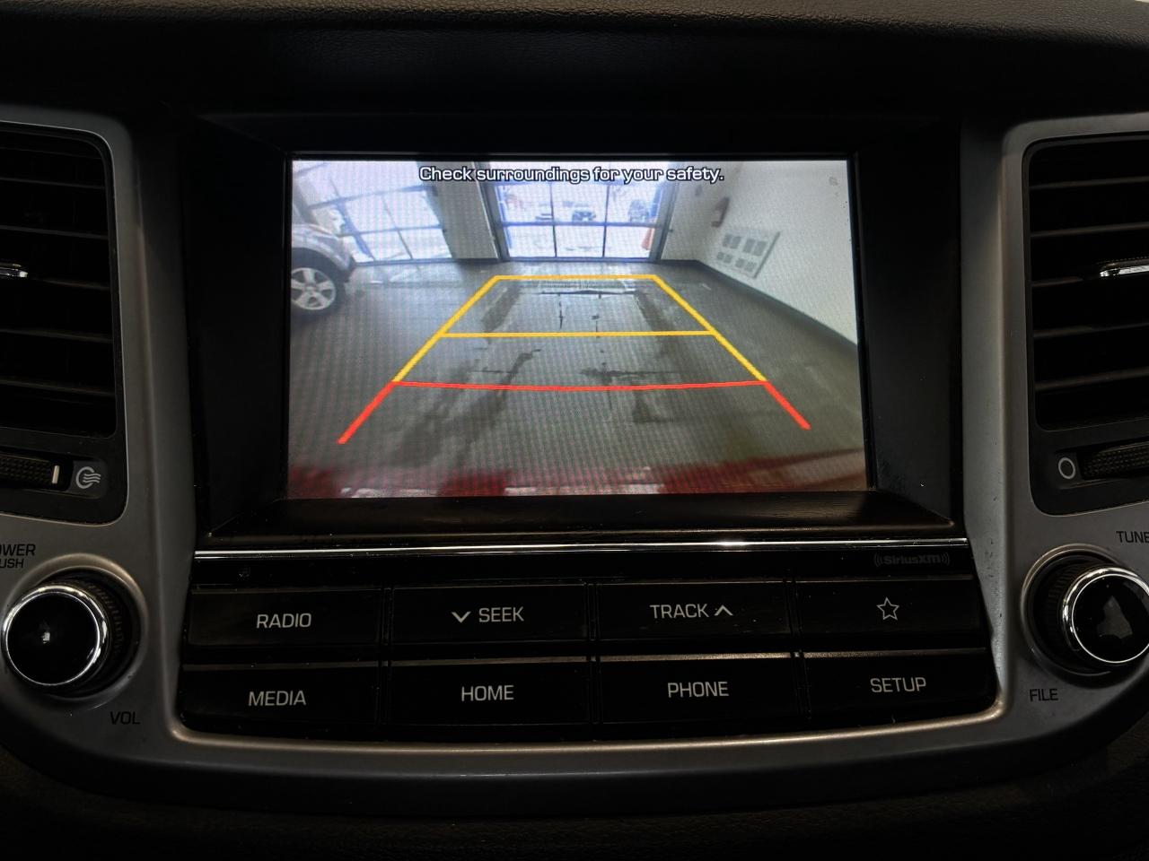 2018 Hyundai Tucson PREMIUM   2 SETS OF TIRES/RIMS   1 OWNER   CARPLAY Photo