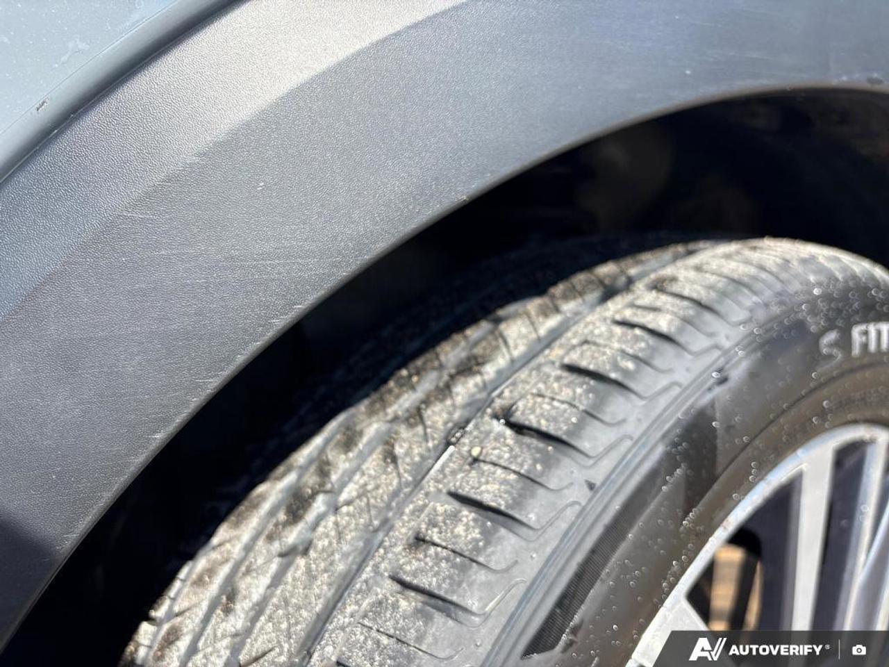 2024 Nissan Kicks SV   CLEAN CARFAX   REMOTE START   HEATED SEATS Photo