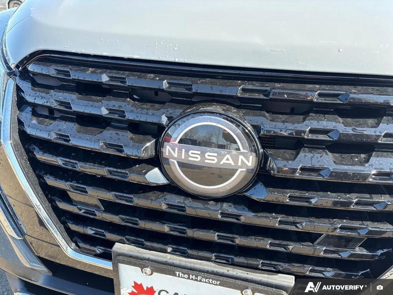 2024 Nissan Kicks SV   CLEAN CARFAX   REMOTE START   HEATED SEATS Photo